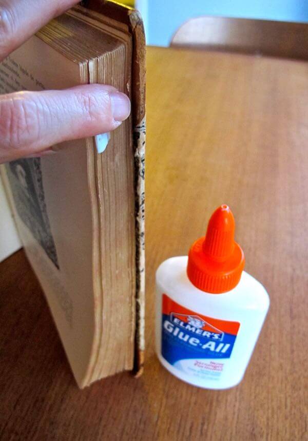 make-an-easy-peasy-vintage-book-picture-frame-homejelly