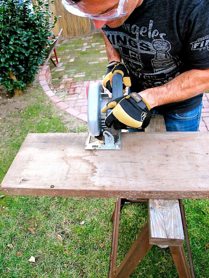 Design Your Own Reclaimed Wood Console Table - HomeJelly